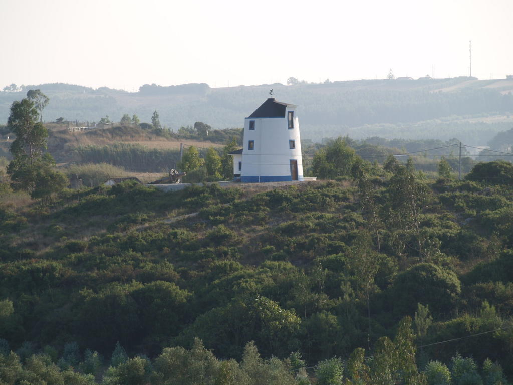 The Windhouse Villa Sao Bartolomeu dos Galegos e Moledo Exterior photo